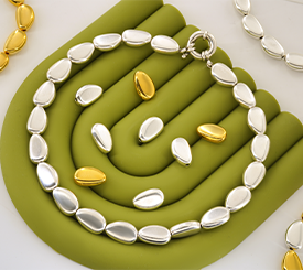 NECKLACE W/ METAL PEBBLES