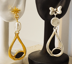 EARRINGS W/ PEARLS & DROPS