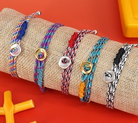 BRACELETS WITH BUTTON