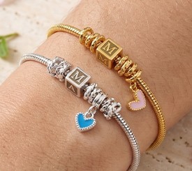 Braceletes with Cube Mama